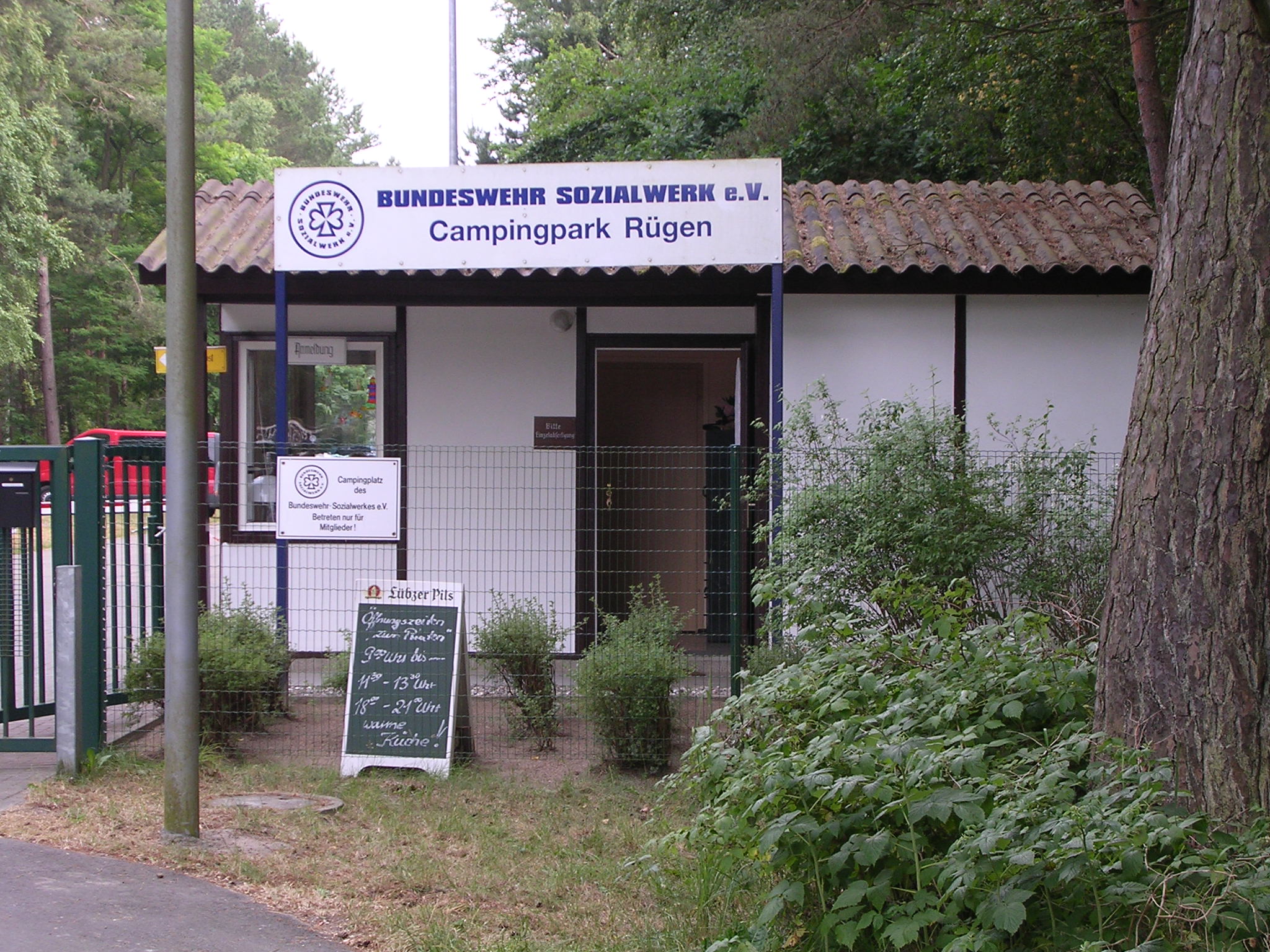 Camp Bundeswehru - vratnice, 2048x1536, 692 Kb