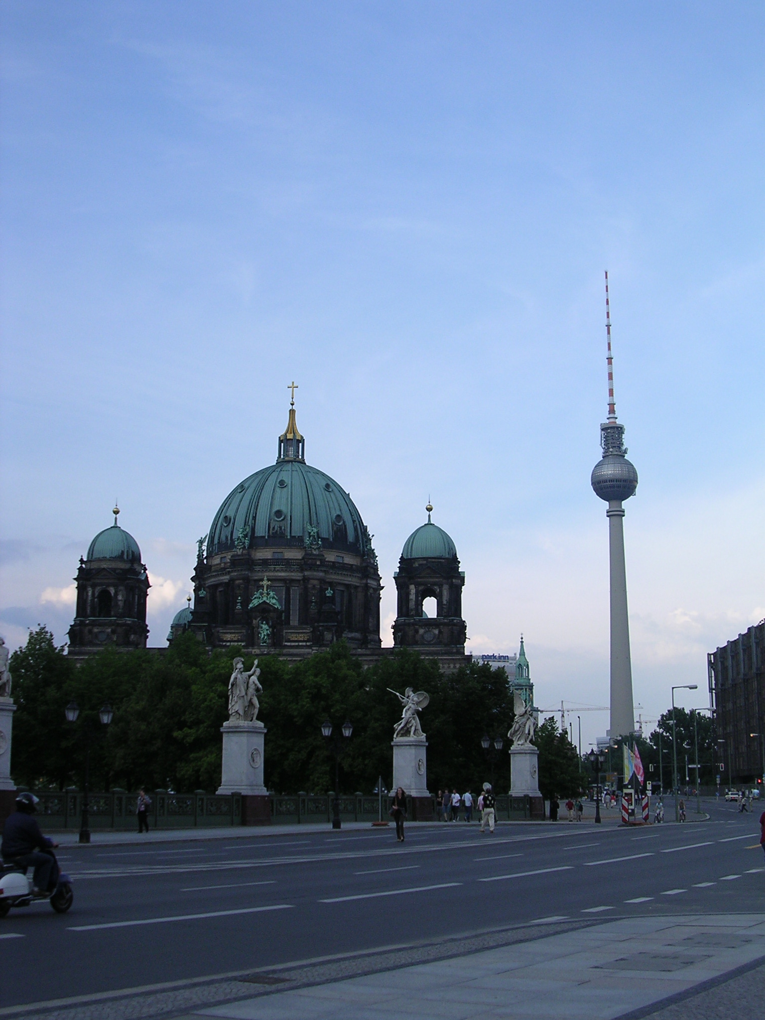 DSCN9137.JPG, 1536x2048, 581 Kb