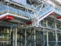 Centre Pompidou - detail schodiste do hodnich pater (vcetne servisni lavky), 1600x1200, 1011 Kb