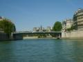 Most mezi ostrovy centra Parize, v pozadi Hotel de Ville, 1600x1200, 984 Kb
