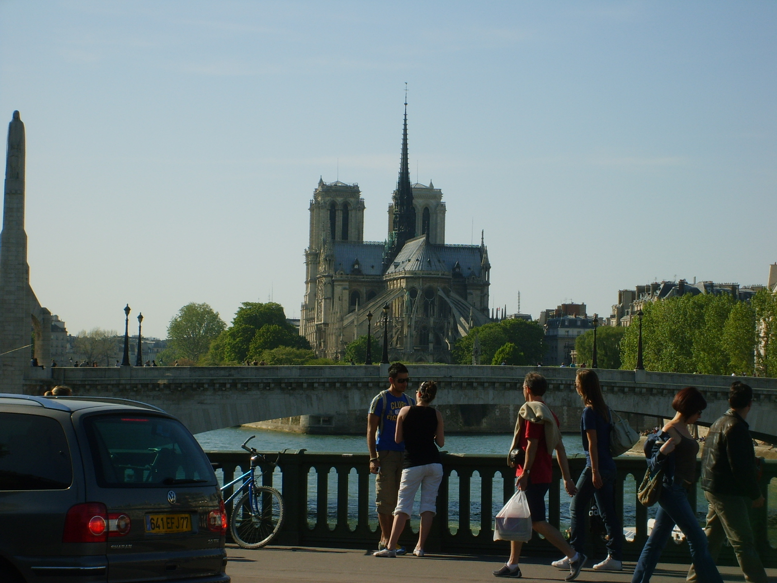 Zase Notre Damme, 1600x1200, 908 Kb