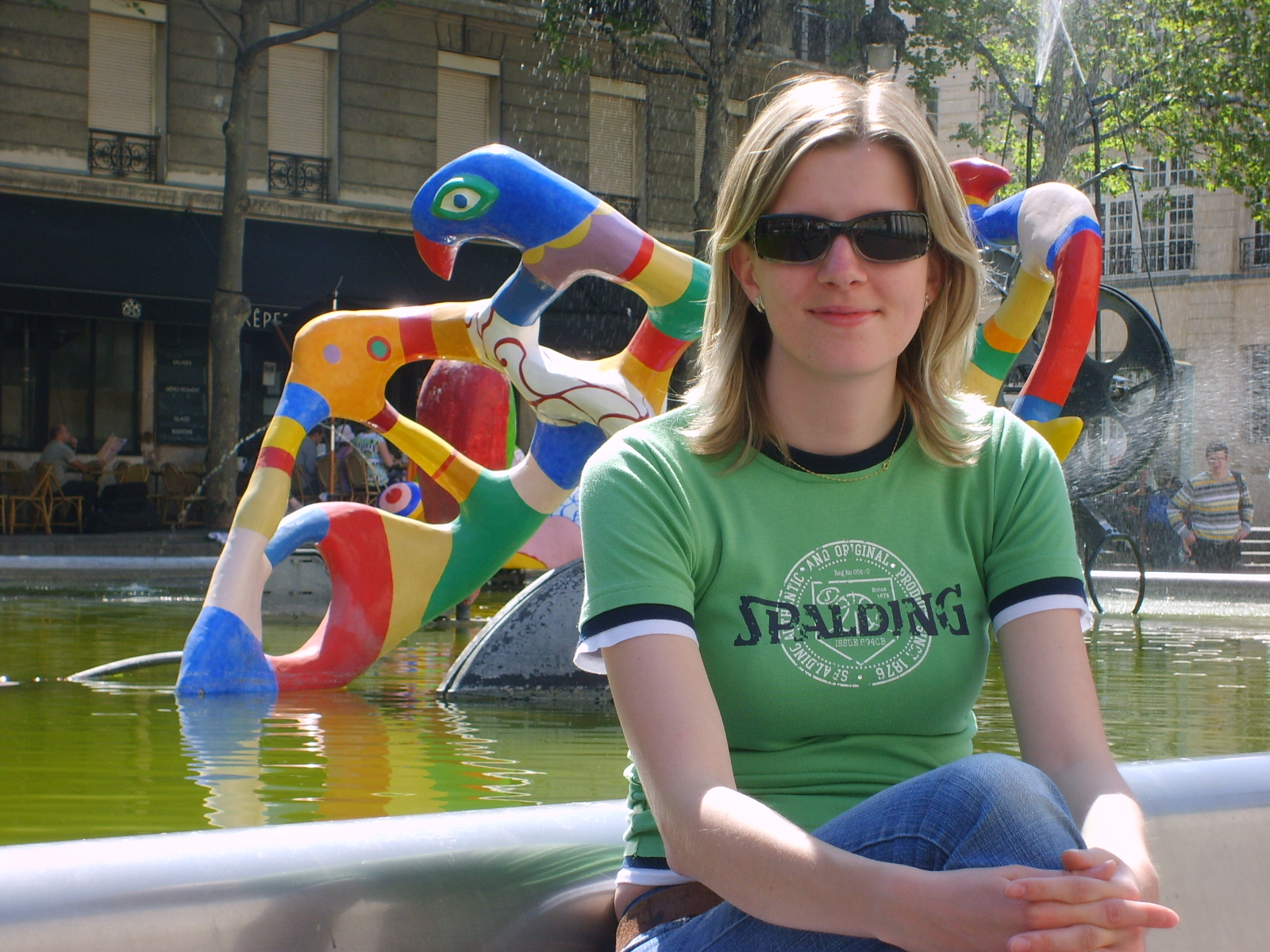 Martina a fontanka - Supik, 1600x1200, 1001 Kb